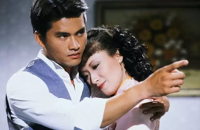 Phim Tình Yêu Nồng Nàn - Love and Passion (1982)